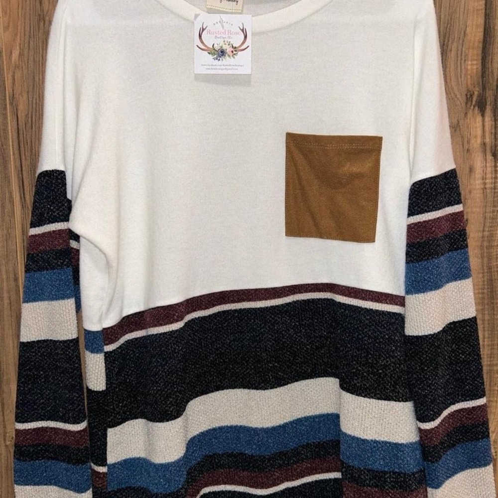 NWT Lovely Melody Long Sleeve Shirt w/Front Pocket, Small